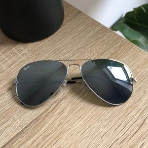 Perfect condition Ray-Ban aviators!